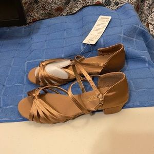 Leather sole DANCE shoes. EU 40.